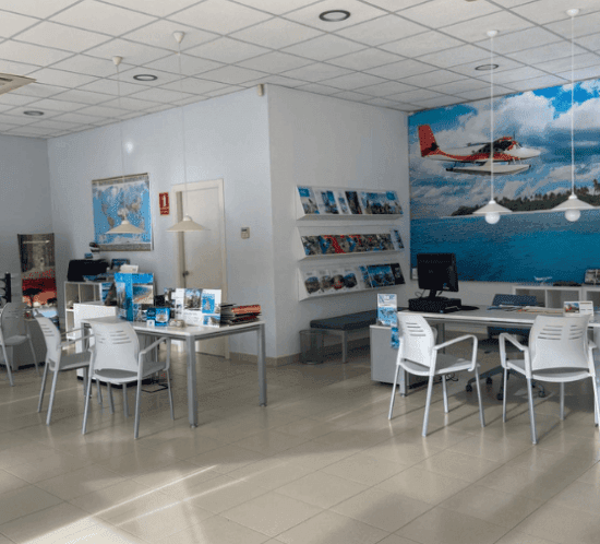 detall de la oficina de viu el mon ubicada a cardedeu