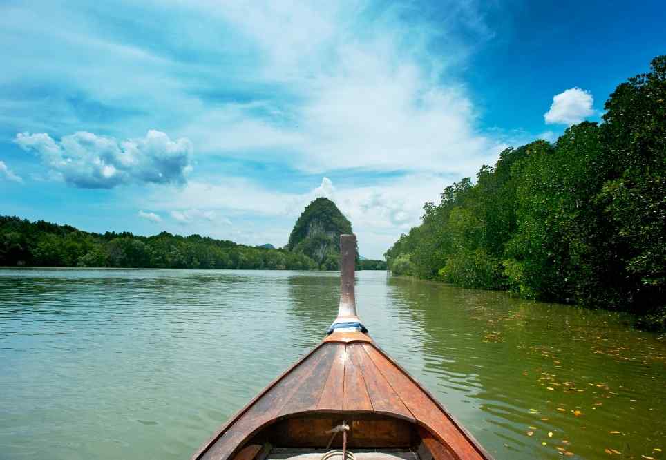 detall d'una embarcació a la xina