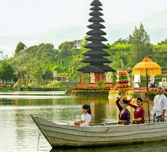 embarcació tradicional a Bali